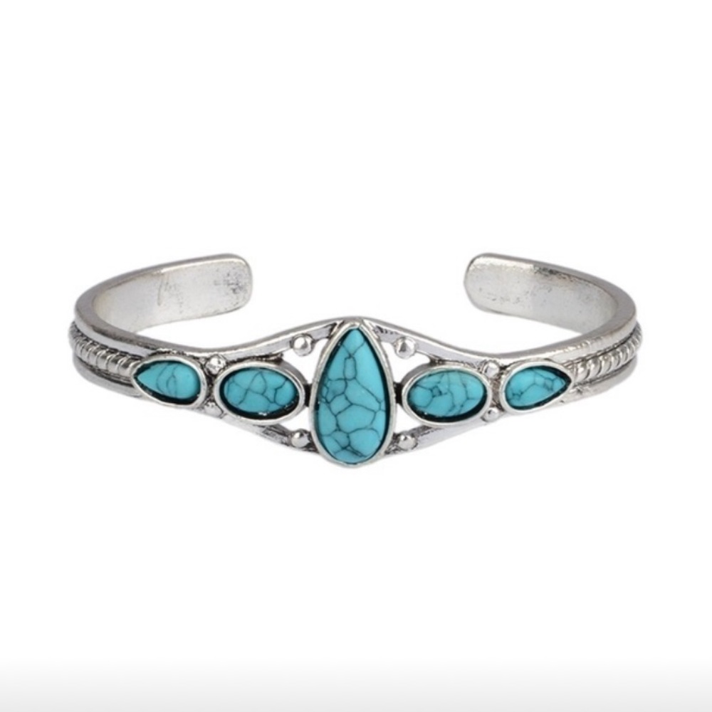 ✨HP✨ Vintage Adjustable Turquoise Bracelet